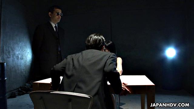 Shizuka Minami rides on a throbbing cock