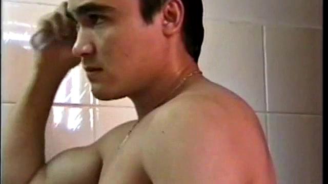 Asian twunk plays with his hairy pecker in solo