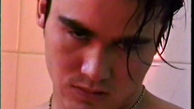 Asian twunk plays with his hairy pecker in solo