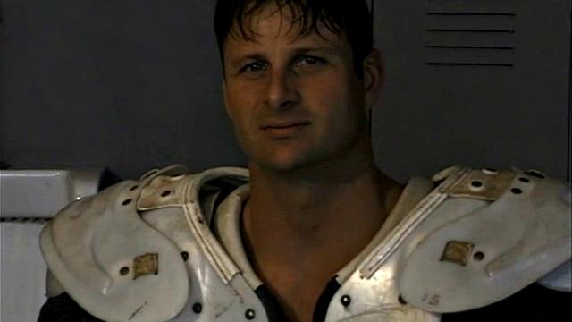 Gays Rubbing in the Shower