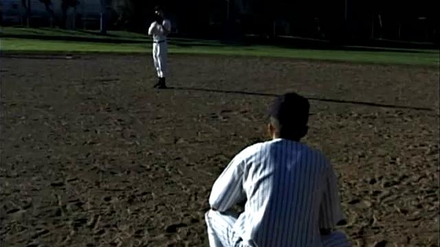 Gays Rubbing in the Shower