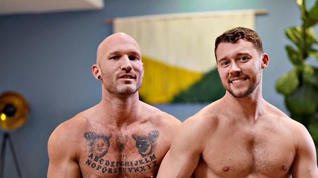 Dirty jock enjoys anal hole fucking by nasty pounder