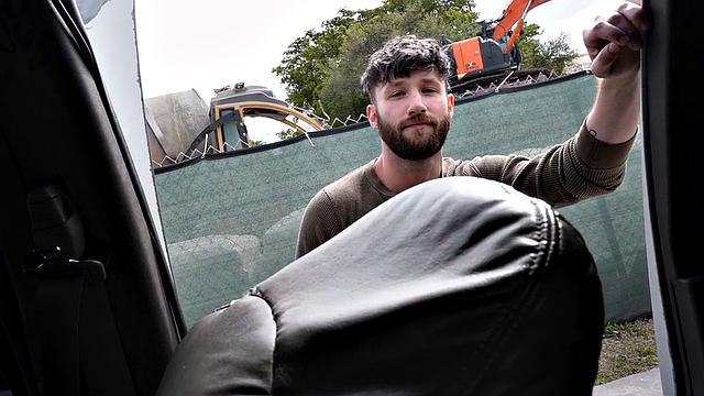 Picked up jock fucks gay ass in van before facial