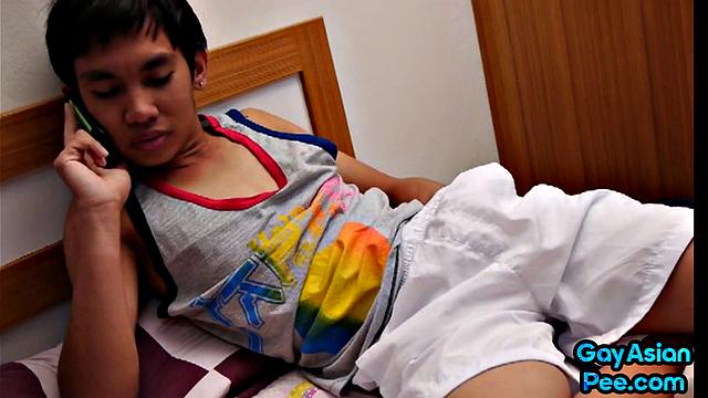 Pee loving Asian twink barebacked by BF in skinny butt