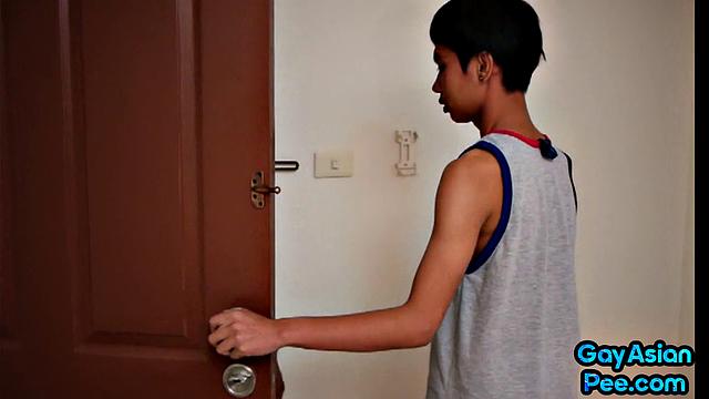 Pee loving Asian twink barebacked by BF in skinny butt