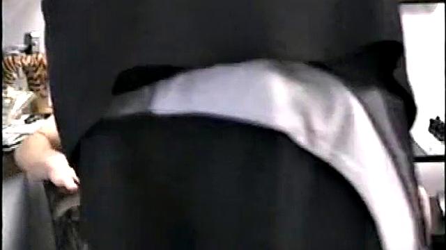 паули, который типа гетеро, не устоял перед мужским минетом