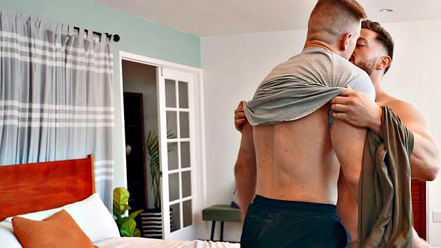 Athletic amateur jock gets doggystyled after deepthroat