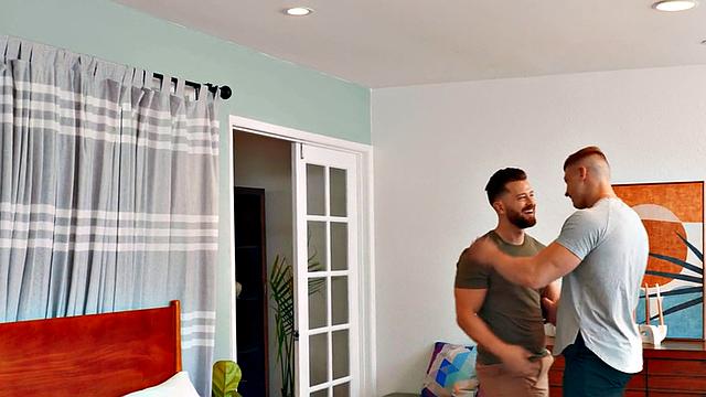 Athletic amateur jock gets doggystyled after deepthroat