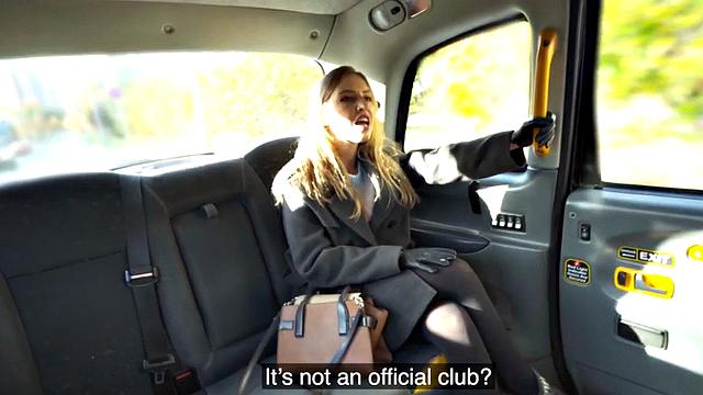 Classy cab lady fucked in the car