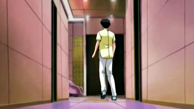 Сексуальная нимфа раздевается и дрочит киску перед парнем