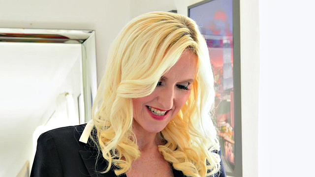 Screw the Russian lesson. Oksana!