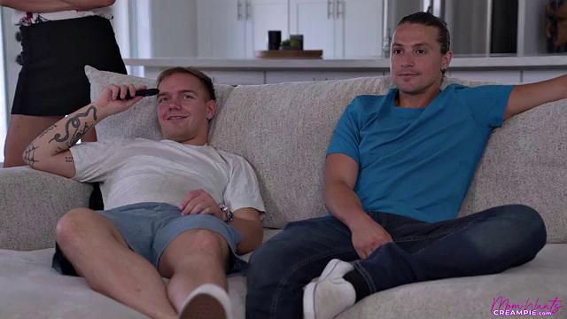 Is Giving Stepmom A Creampie - S1:E10