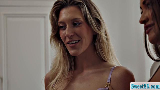 Making my busty stepsister's wet on bed