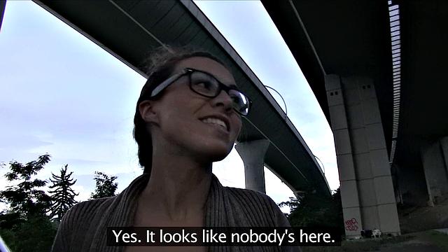 Hitchhiker in jeans gets banged hard for cash in the open car for a hot outdoor creampie