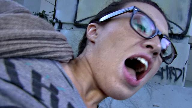 Hitchhiker in jeans gets banged hard for cash in the open car for a hot outdoor creampie