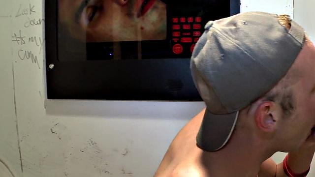 Real straight guy gets gloryhole BJ before cumming in mouth