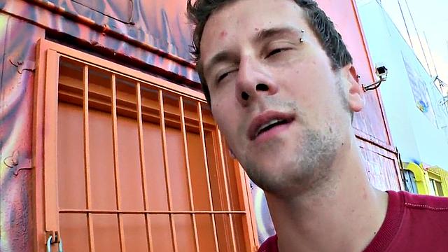 Real straight guy gets gloryhole BJ before cumming in mouth