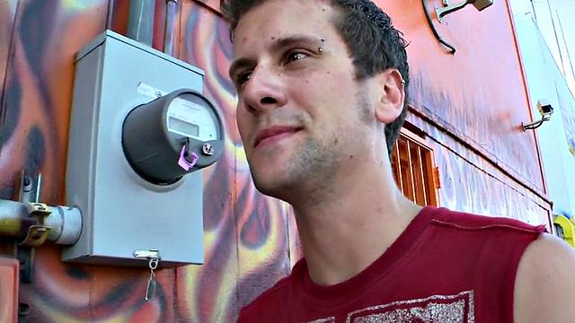 Real straight guy gets gloryhole BJ before cumming in mouth