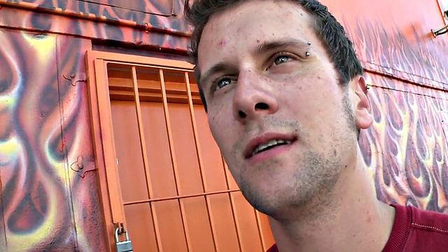 Real straight guy gets gloryhole BJ before cumming in mouth