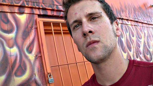 Real straight guy gets gloryhole BJ before cumming in mouth