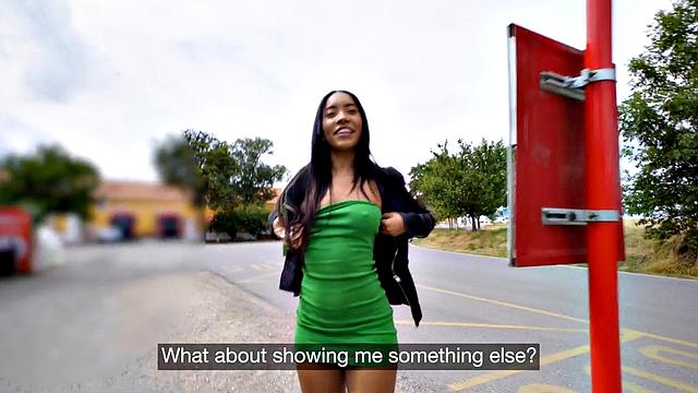 Real ebony babe rammed in doggystyle outdoor