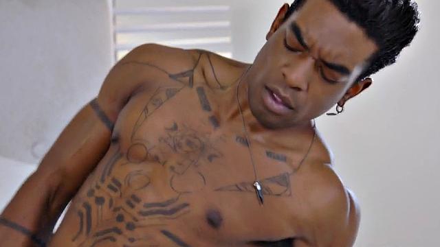 Muscled BBC barebacking inked jock in affair