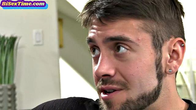 Big-titted babe pussydrilled in bi 3some