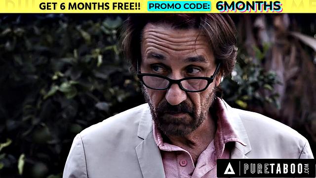 Студентка Aiden Ashley соглашается на грязную работу от извращённого отчима преподавателя, жадно трахается с двумя мужиками одновременно.