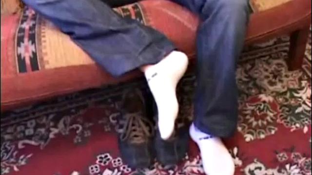 While watching porn, Gabriel gets his cock hard and then lubes it up before self-pleasuring. After some long, slow stroking, Gabriel reaches climax.