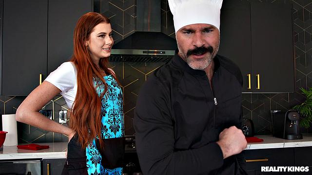 Шеф-повар Дера фарширует Люкс кукумбером и сосиской - вкуснее не бывает!