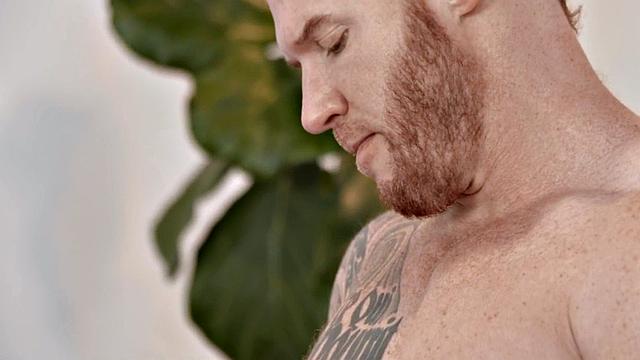 Solo tattooed jock loves stroking his hard dick