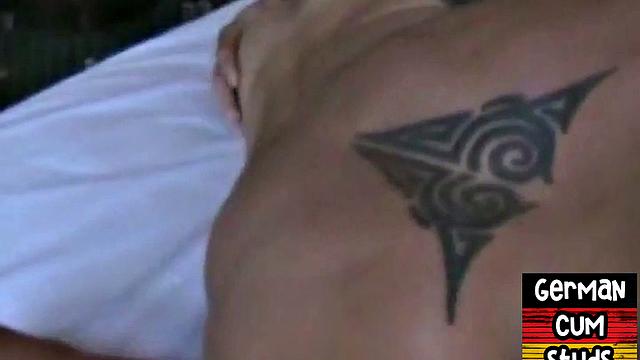 Homemade German gay bareback in amateur closeup 3some