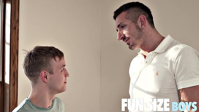 ноа получает жёсткий анальный секс без резинки и глубокий минет