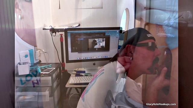 Gloryhole Suck and Bang