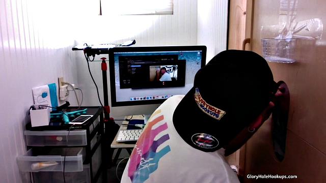 Gloryhole Suck and Bang