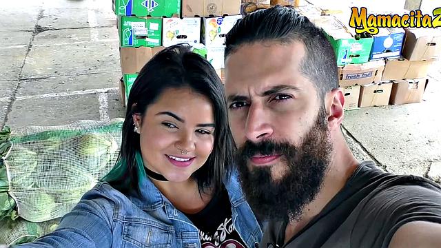 CARNE DEL MERCADO - Xiomara Soto and Pedro Nel - BBW latina takes it rough