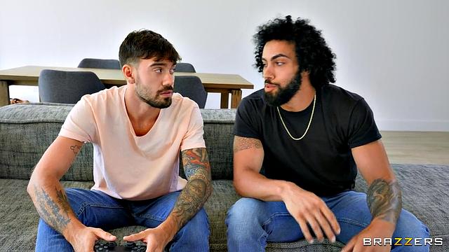 Когда у мамки не играются в приставку, а берут её в две дырки - хардкор с Victoria Lobov и двумя жеребцами!