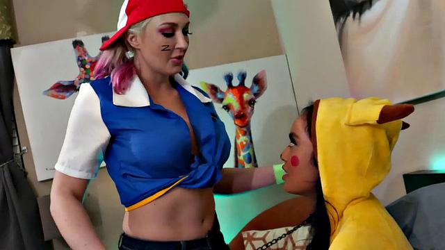 SSEXY MOMMA - Step Mom Leya Out on the Hunt!