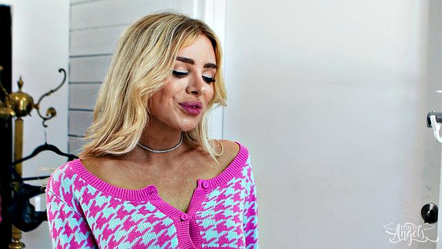 Double-Crossing the Sugar Daddy