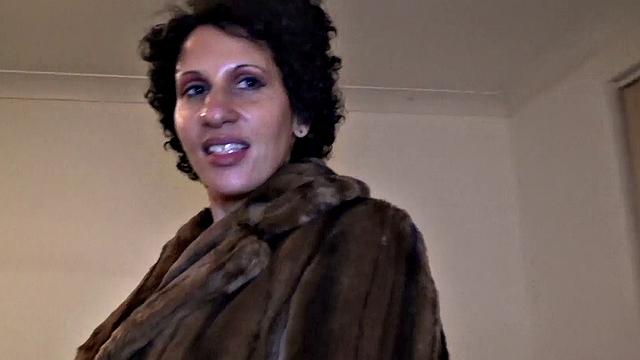 Cock craving English wench blasted with cum