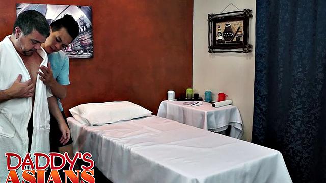 Daddy's Massage