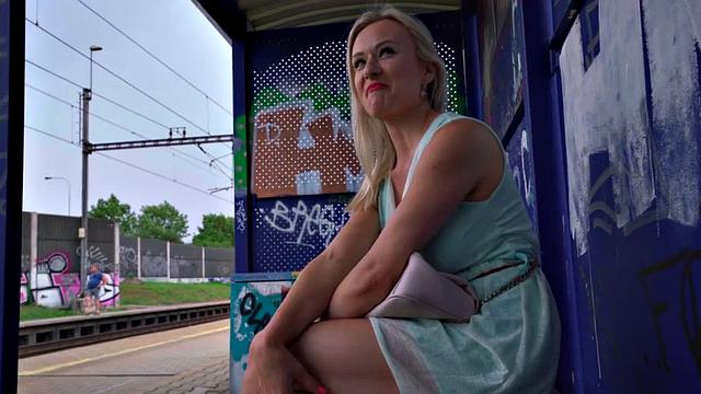 Busty European babe publicly cockrides after blowjob in the park