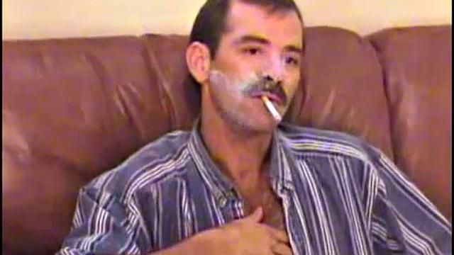 Майк и Барри: зрелые ребята устраивают друг другу праздник руками и ртом, ну очень по-взрослому