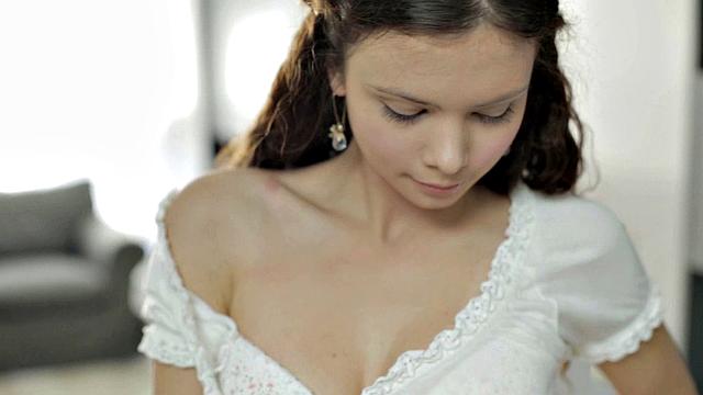 Hot Masturbating Babe