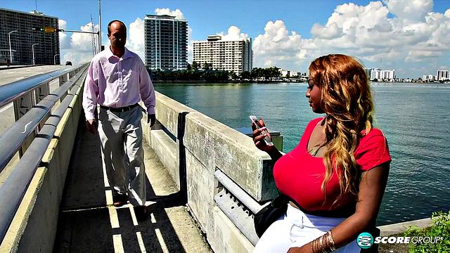 Rachel Raxxx: The Pickup