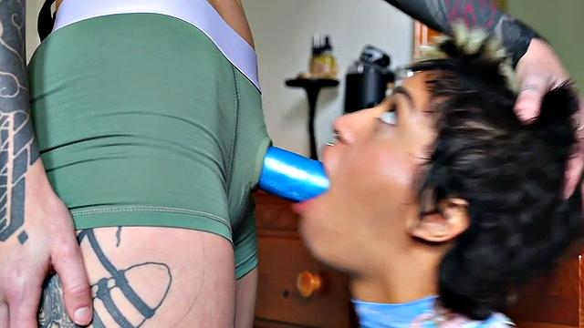 Strapon amateur with tattoos fucks GF's pussy at home