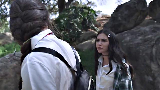 Tattooed lesbian seduces petite before eating her out