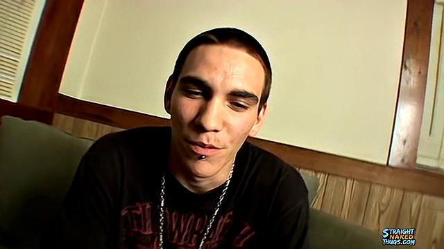 18 Year Old Skater Punk Shows Off His 9 Inch Cock - Cherokee