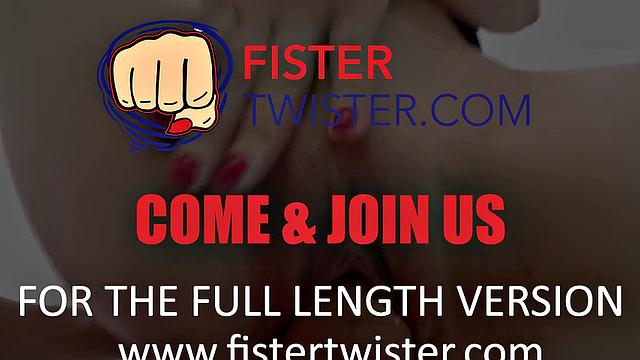 Fistertwister - Vanessa vs Ally