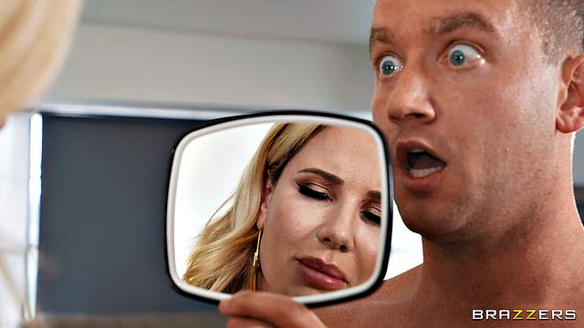 Супруги меняются телами и жестко трахаются в спальне